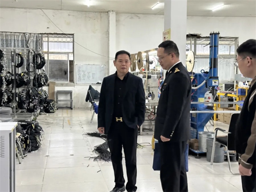 零部件装配与检测工位