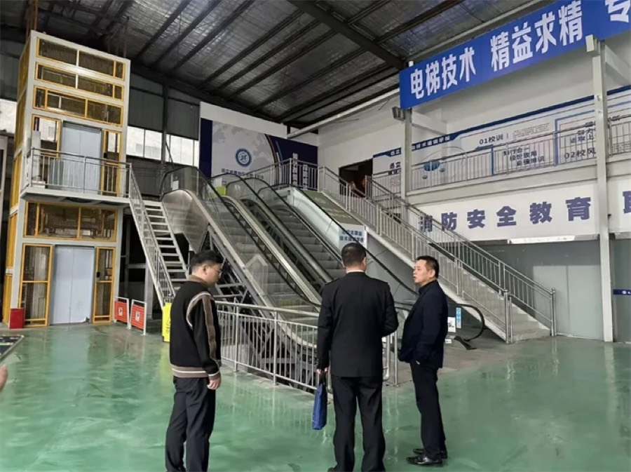借力海关赋能 拓展国际市场——欢迎市领导 配图 3